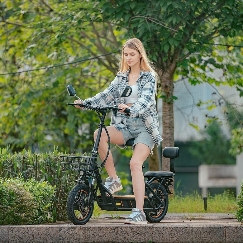 Kugoo Kirin (KuKirin) C1 Pro 26Ah Elektriskais skrejritenis ar sēdekli un bagāžnieku, 48V, 26Ah, 500W, 14" 